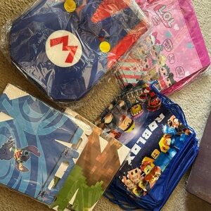 Assorted Character Drawstring Bags/ Gift Boxes and Tote Bags Party Favors